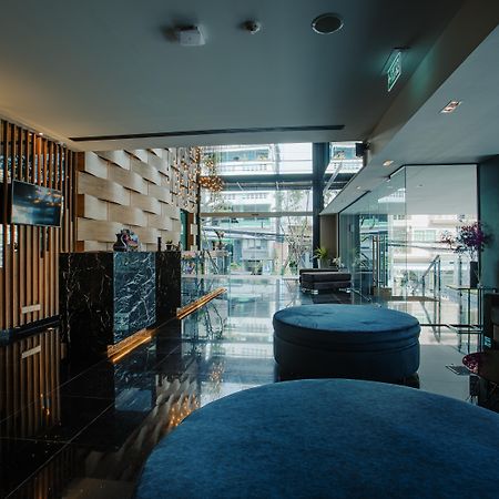 Rak Elegant Hotel Patong Buitenkant foto
