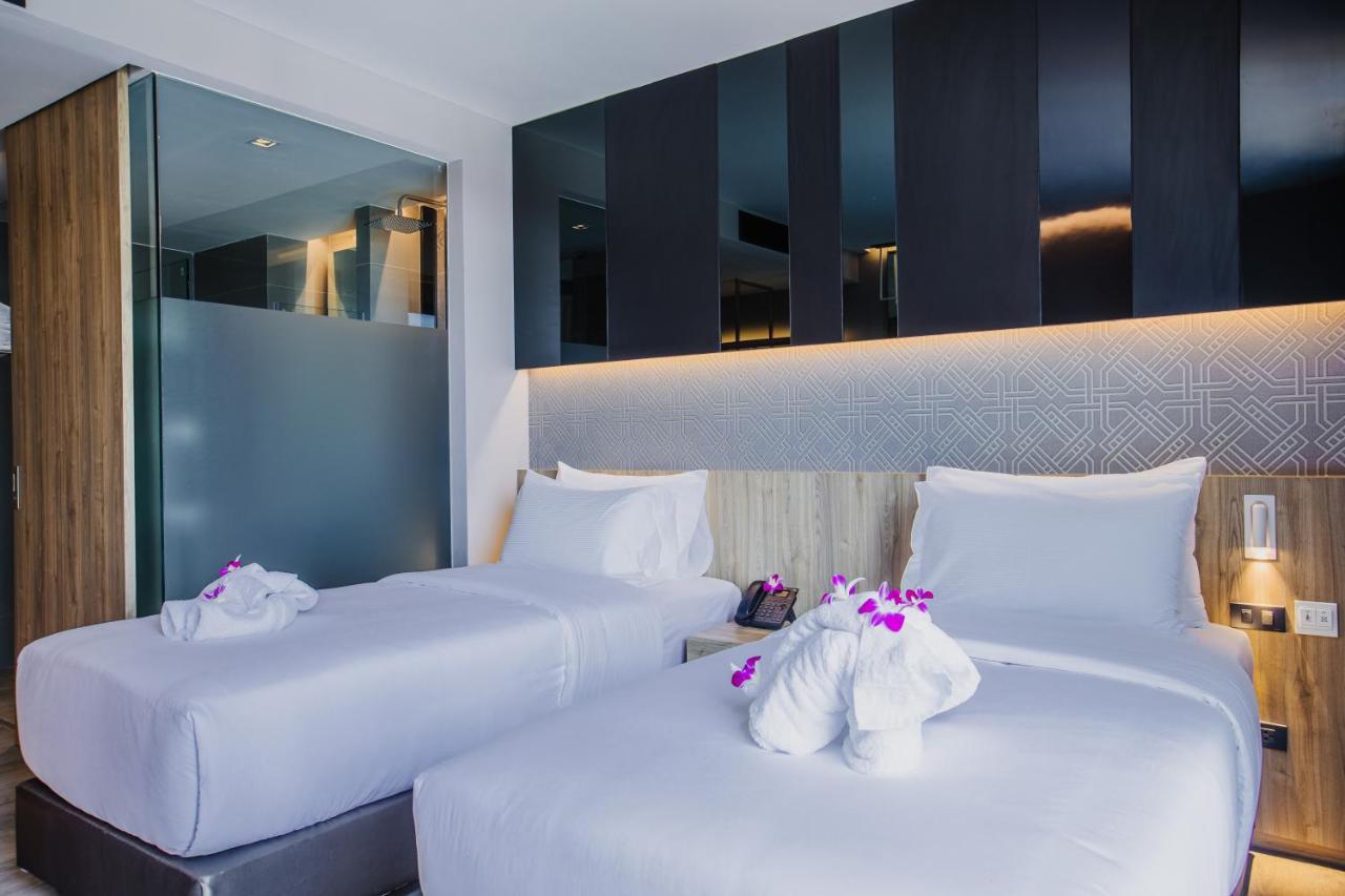 Rak Elegant Hotel Patong Buitenkant foto