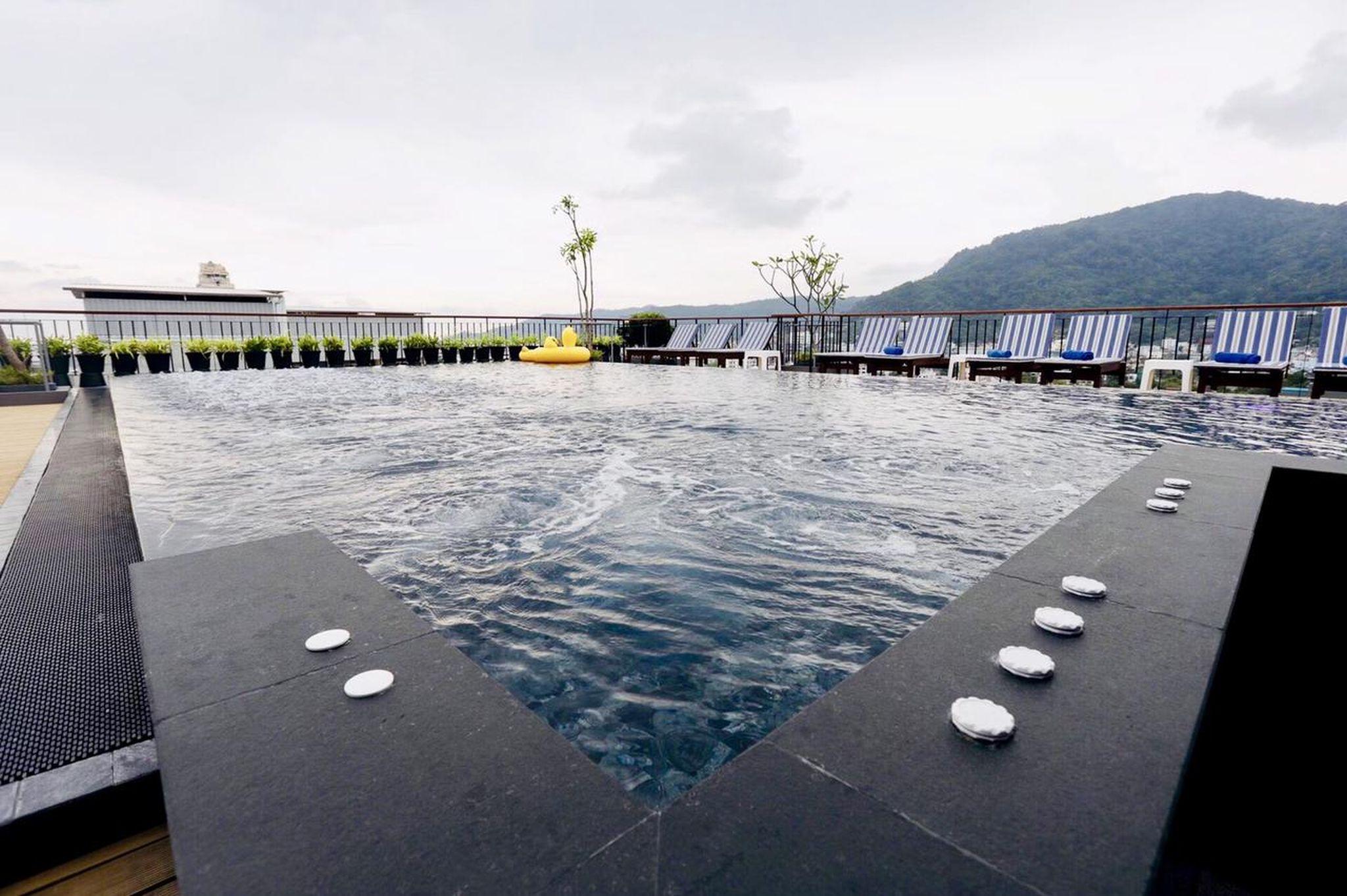 Rak Elegant Hotel Patong Buitenkant foto