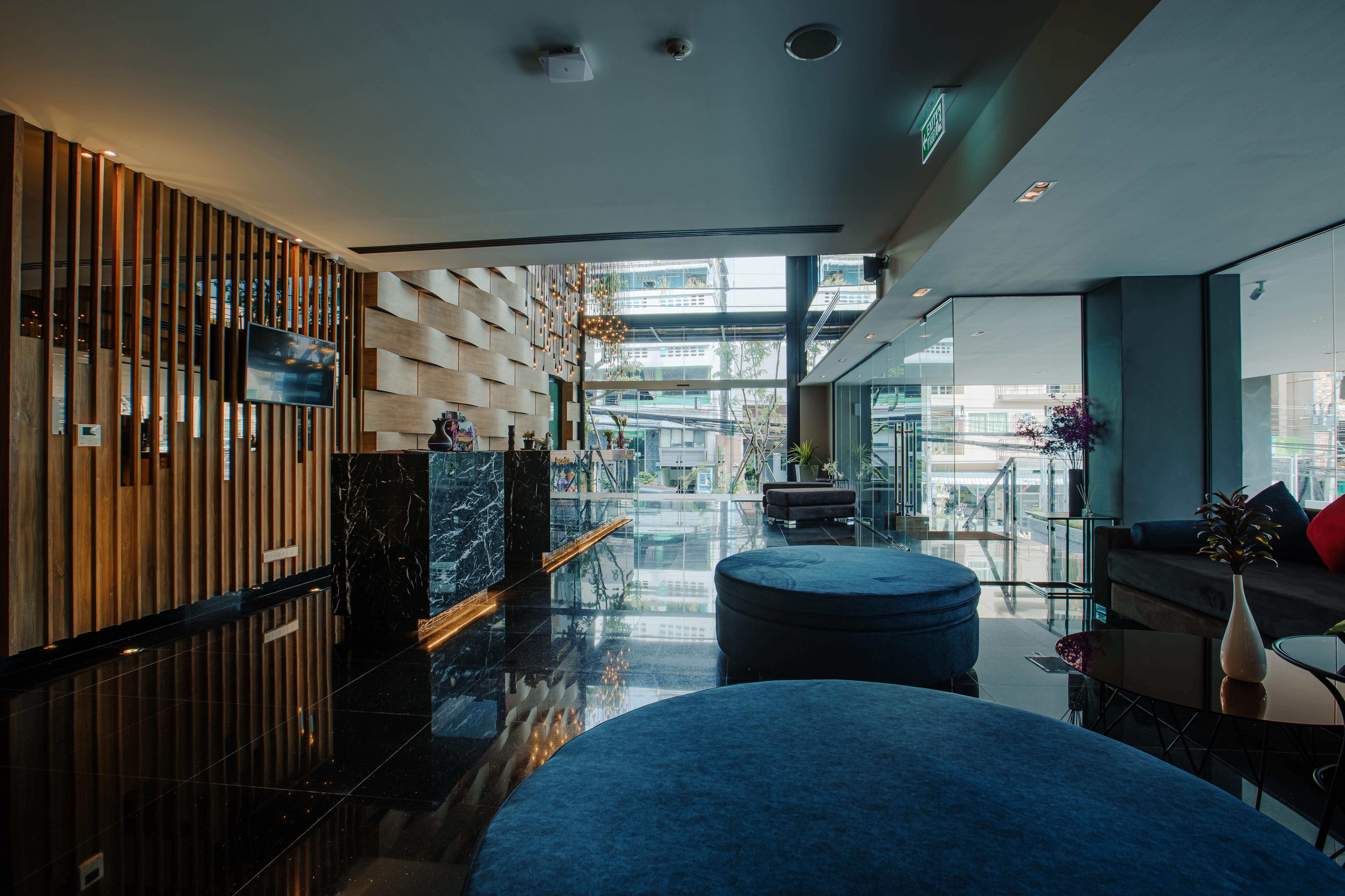 Rak Elegant Hotel Patong Buitenkant foto