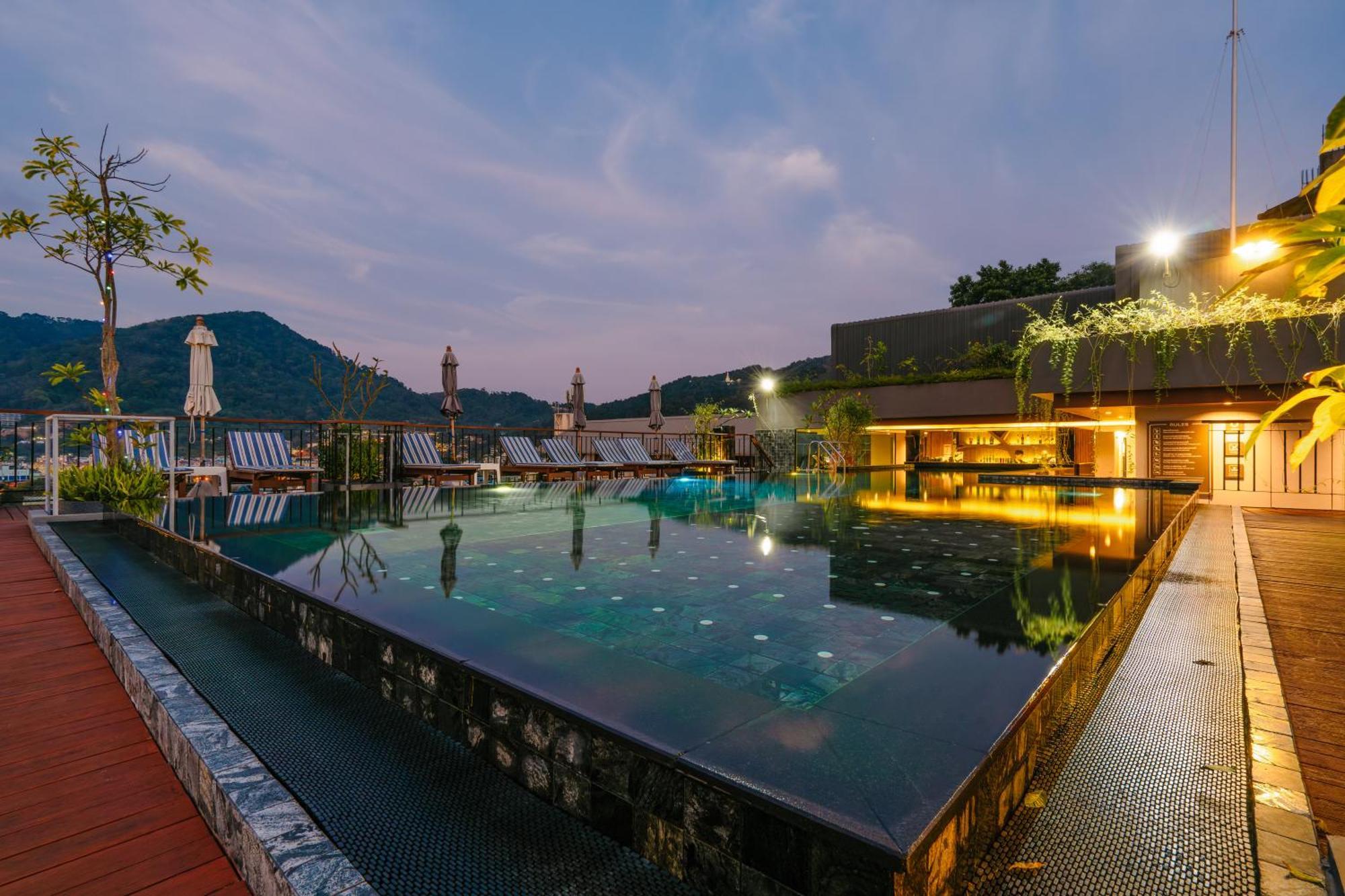 Rak Elegant Hotel Patong Buitenkant foto